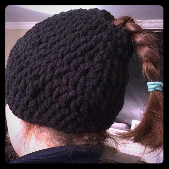 Handmade black crochet ponytail hat - Picture 6 of 8